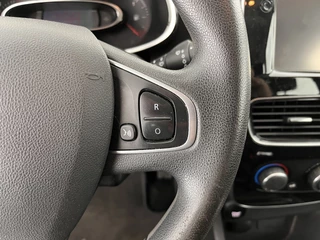 Renault Clio Renault Clio Estate 1.5 dCi Ecoleader Zen *NAVI-FULLMAP | COMFORT-SEATS | AIRCO | CRUISE | TOWBAR* - afbeelding nr 17
