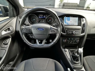 Ford Focus Ford Focus Wagon 1.0 ST-Line Navi Clima CarPlay Orig NL Stoer - afbeelding nr 30