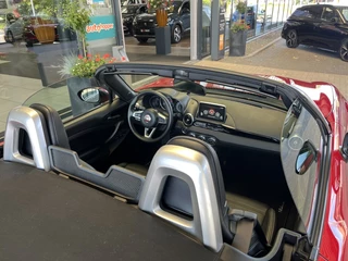 Fiat 124 Spider Fiat 124 Spider 1.4 MultiAir Turbo Lusso | Leder | BOSE | Achteruitrijcamera - afbeelding nr 8