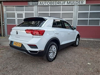 Volkswagen T-Roc Volkswagen T-Roc 1.5 TSI 150 Pk Style Business Dsg Autom. NL auto ! - afbeelding nr 4