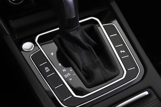 Volkswagen Passat Volkswagen Passat Variant 1.5 TSI DSG *1ste eigenaar*Navigatie*Park assist* - afbeelding nr 16