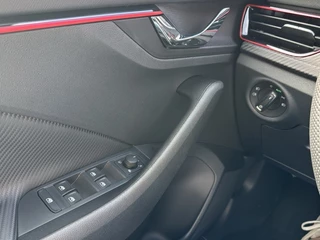 Škoda Kamiq Škoda Kamiq 1.0 TSI DSG MONTE CARLO GLAS-DAK/CAMERA/CARPLAY/CRUISE/STOELVERW - afbeelding nr 19