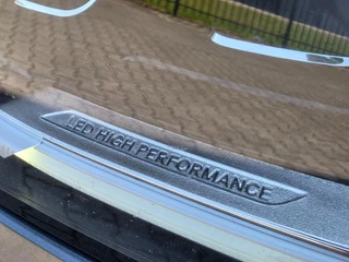 Mercedes-Benz GLC Mercedes-Benz GLC-klasse 300e 4MATIC Premium Plus / LUCHTVERING / PANORAMADAK / ALARMKLASSE 5 / TREKHAAK ELEKTRISCH / AMG-LINE ! - afbeelding nr 6