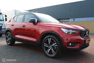 Volvo XC40 Volvo XC40 1.5 T3 R-Design, Pano, Trekhaak, Winterset, Pdc + camera, 360 vieuw, Stoel/stuur verwarming, Keyless, Carplay, Donkerglas, Harman kardon, Clima, Navi, Elektrische achterklep. - afbeelding nr 11