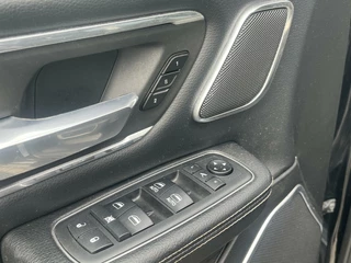 Dodge Ram 1500 Dodge Ram 1500 4X4 5.7 V8 4x4 PANO+LUCHT+22INCH+WIDEBODY - afbeelding nr 9