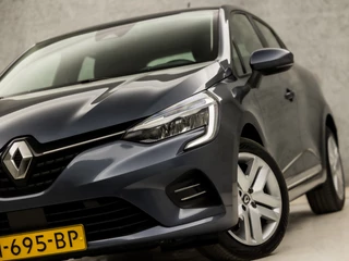 Renault Clio (APPLE CARPLAY, GROOT NAVI, LM VELGEN, SPORTSTOELEN, PARKEERSENSOREN, LED KOPLAMPEN, LANE ASSIST, NIEUWSTAAT) - afbeelding nr 29