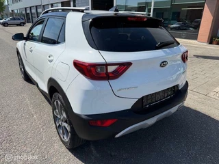 Kia Stonic Kia Stonic 1.0 T MHEV GT Line Automaat  GT Line meest luxe uitvoering Full option , lage km stand , auto is als nieuwe , 7 jaar fabrieks garantie - afbeelding nr 3