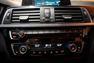 BMW 3 Serie BMW 3 Serie 330e CENTENNIAL EXECUTIVE AUTOMAAT - afbeelding nr 17