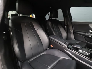 Mercedes-Benz A-Klasse Mercedes-Benz A-Klasse 180 Business Solution Luxury Line [CAMERA, APPLE CARPLAY, ANDROID, VOL LEDER, STOELVERWARMING, CRUISE, CLIMATE, NIEUWSTAAT] - afbeelding nr 6