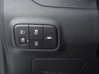 Hyundai i10 Hyundai i10 1.0 i-Drive 5drs! Apk 01-2027! NAP! Zondag OPEN! - afbeelding nr 19