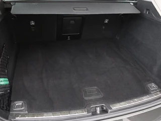 Volvo XC60 Volvo XC60 2.0 T8 Twin Engine AWD Inscription | Panoramadak |  Trekhaak | Leder | Camera | Carplay | Navigatie | Full LED | Climate control - afbeelding nr 17