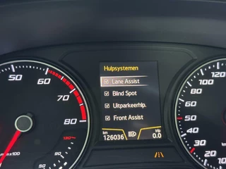SEAT Ateca Seat Ateca 1.0 EcoTSI Limited Edition Volleer | Stoelverwarming | Apple CarPlay | Navigatiesysteem | Elektrisch bedienbare achterklep | Lichtmetalen velgen | Draadloze telefoonlader | Lane assist & Blind Spot detectie | Parkeersensoren voor en achter - afbeelding nr 13