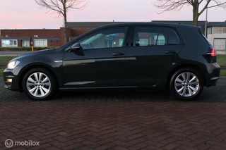 Volkswagen Golf Volkswagen Golf 1.0 TSI Automaat Connected Series, Navi, App connect, Stoelverwarming, Pdc + Camera - afbeelding nr 3