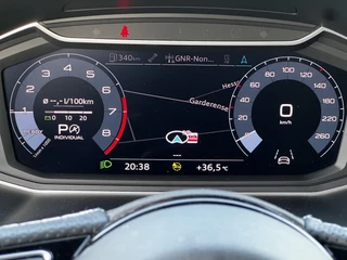 Audi A1 Sportback Audi A1 Sportback 35TFSi 150pk S Edition S-Tronic | ACC | MMI Navi Plus & App-conn. | B&O Audio | Drive Select | LED | Grootlichtassist | Keyless Entry & Start | 18