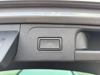 Volkswagen Passat Volkswagen Passat Variant 1.4 TSI DSG GTE TREKHAAK/360-CAMERA/MEMORY/NAVI/CARPLAY/ACC/E-KLEP - afbeelding nr 15