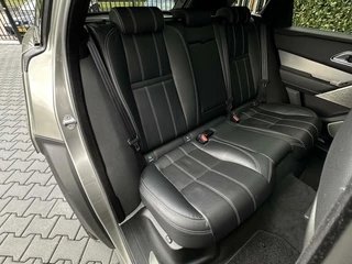 Land Rover Range Rover Velar Land Rover Range Rover Velar 2.0 I4 AWD R-DYNAMIC HSE, NL AUTO, NAP, BTW AUTO, EURO 6, PANO, LEDER, NAVI, MERIDIAN, VIRTUAL, LUCHTVERING, STOELVERWARMING, ELEKTRISCHE STOELEN - afbeelding nr 28