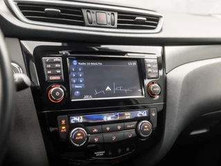 Nissan QASHQAI (PANORAMADAK, NAVIGATIE, CLIMATE, 360 CAMERA, KEYLESS, SPORTSTOELEN, GETINT GLAS, XENON, CRUISE, NIEUWE APK, NIEUWSTAAT) - afbeelding nr 9