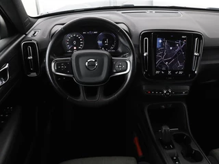 Volvo XC40 Volvo XC40 1.5 T4 Rech R Design Expression | Panoramadak |  Stoel & stuurverwarming | Adaptive cruise | Trekhaak | Camera | Carplay | Getint glas | PHEV - afbeelding nr 3