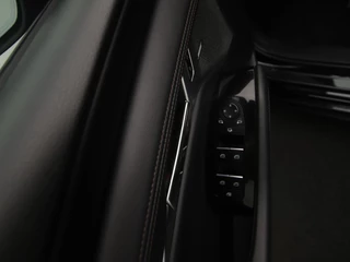 Mazda 3 Mazda 3 2.0 SkyActiv-X Comfort automaat met Bose/Leer pakket met all-weather banden : dealer onderhouden - afbeelding nr 42