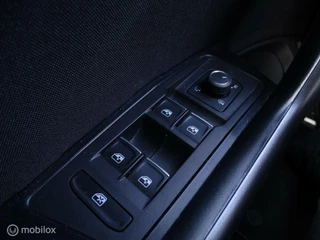 Volkswagen T-Roc Volkswagen T-Roc 1.5 TSI R-Line | Automaat | Carplay - afbeelding nr 21