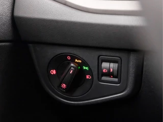 Volkswagen Polo (APPLE CARPLAY, CLIMATE, STOELVERWARMING, CRUISE, SPORTSTOELEN, LM VELGEN, ARMSTEUN, NIEUWE APK, NIEUWSTAAT) - afbeelding nr 21