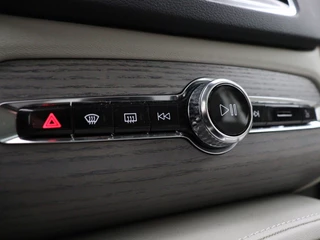 Volvo XC90 Volvo XC90 T8 PLUG-IN HYBRID ULTIMATE BRIGHT 21INCH LUCHTVERING FULL-LED H/ - afbeelding nr 18