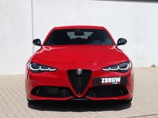 Alfa Romeo Giulia Alfa Romeo Giulia 2.0 Turbo 280 PK Competizione Q4 AWD | Harman | Veloce | 19