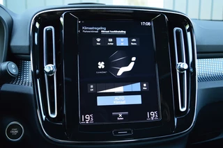 Volvo XC40 Rijklaarprijs-Garantie Leder Interieur Panorama dak Led Camera - afbeelding nr 22