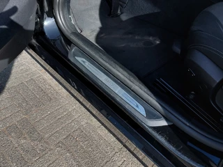BMW 1 Serie 118i 136pk Automaat Executive Sport-Line | Origineel NL | Navi | Clima | Cruise | Bluetooth Carkit+Streaming | Led Koplampen | Licht+Regensensor | Pdc | Mistlampen | Privacy Glass | 16''lm - afbeelding nr 28