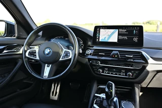 BMW 5 Serie BMW 5-serie 530e LCI | Softclose  | Stuurverwaming  | H&K  | - afbeelding nr 33