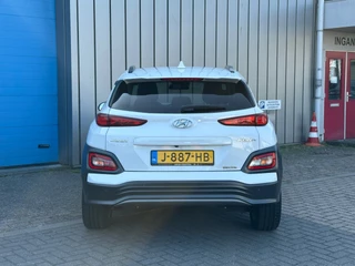 Hyundai Kona Hyundai Kona EV Fashion 64 kWh Camera HEAD-UP FASE 3 1 EIGENAAR - afbeelding nr 29