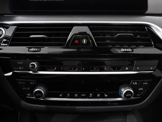 BMW 5 Serie BMW 5-serie Touring 530e M Sport PHEV AUTOMAAT 292PK Climate control Adaptieve cruise control Keyless Parkeersensoren Achteruitrijcamera Panoramadak LED Verwarmde voorstoelen Trekhaak Apple Carplay/ Android Auto - afbeelding nr 16