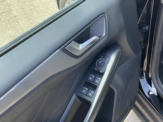 Ford Focus Ford Focus 1.0 EcoBoost Hybrid Titanium 125pk | Winterpack | Parking Pack | SYNC 4 Navigatie | 16 inch Licht metalen velgen - afbeelding nr 20