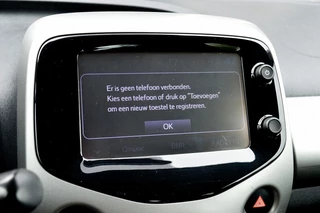Toyota Aygo Toyota Aygo 1.0 VVT-i x-nav Rijklaarprijs-Garantie Navigatie Airco Cruise Control Camera - afbeelding nr 18