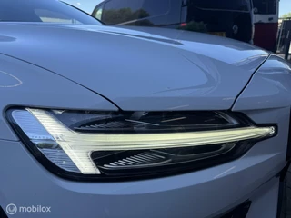 Volvo V60 Volvo V60 2.0 T6 Recharge AWD R-Design / Carplay - afbeelding nr 37