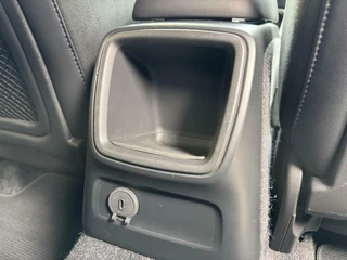 Volvo XC40 Volvo XC40 1.5 T5 Twin Engine R-Design Automaat | Achteruitrijcamera | LED verlichting | Trekhaak uitklapbaar | Stoelverwarming | Climate control | Cruise control adaptief | Dode hoek detectie | Getint glas | Parkeersensoren voor en achter - afbeelding nr 40
