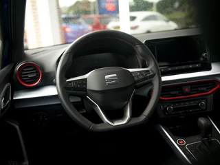 SEAT Arona SEAT Arona 1.0 EcoTSI 116pk FR DSG | Full LED | Keyless | ParkAssist + Camera | App-Connect | Armsteun vóór | Black Pack | Wireless Charge - afbeelding nr 3
