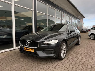 Volvo V60 Volvo V60 2.0 T6 Twin Engine AWD Momentum Pro | Stoelverwarming | Cruise Control | Achteruitrijcamera | Apple Carplay | Navi | Botspreventie | - afbeelding nr 23