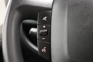Peugeot Boxer Peugeot Boxer 2.2 BlueHDi 120PK 2x Schuifdeur L2H2 EURO 6 - Airco - Navi - Cruise - Camera - € 15.950,- - afbeelding nr 18