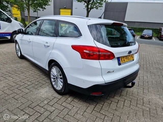 Ford Focus Ford Focus Wagon 1.0 Titanium Ecc Cruis Navi Haak 118070 km - afbeelding nr 12