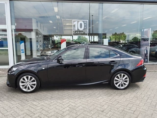 Lexus IS - afbeelding nr 3
