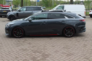 Kia ProCeed Kia ProCeed 1.6 T-GDI GT / Panoramadak / Camera / Leder&Alcantara / 18'' / Keyless / JBL / DAB / Sideskirts / Stuurverwarming / Stoelverwarming / DAB / Dodehoek / ACC - afbeelding nr 7