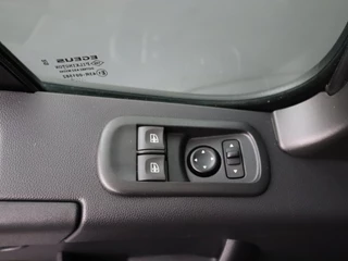 Renault Master | Airco | Camera | Trekhaak | 3-Persoons | Betimmering - afbeelding nr 8