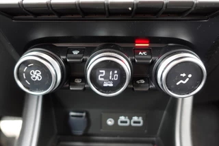 Renault Captur Renault Captur 1.3 TCE Techno Automaat 17.000 km !! - afbeelding nr 10