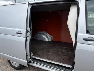 Volkswagen Transporter Volkswagen Transporter 2.0 TDI 102pk L1H1 Highline Trekhaak/Navi/Cruise/Bluetooth/Parkeersensoren - afbeelding nr 7