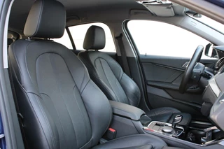 BMW 1 Serie BMW 1-serie 120i Business Edition Plus HEAD-UP LEDER KEYLESS - afbeelding nr 18