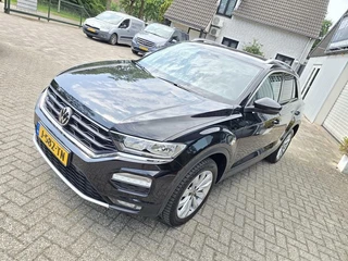 Volkswagen T-Roc Volkswagen T-Roc 1.5 TSI Sport AUTOMAAT Clima|Navi|Camera|Virtual|Nap!! - afbeelding nr 50