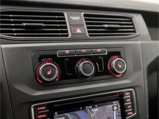 Volkswagen Caddy (NAVIGATIE, 5 ZITPLAATSEN, AIRCO, STOELVERWARMING, GETINT GLAS, LM VELGEN, CRUISE, ELEK RAMEN, PARKEERSENSOREN, NIEUWE APK, NIEUWSTAAT) - afbeelding nr 9