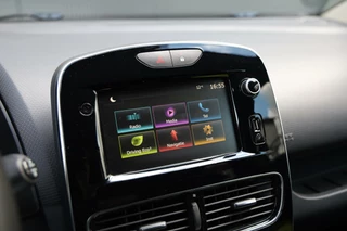 Renault Clio Renault Clio Estate TCe 90 Limited Airco Navigatie Cruisecontrol Keyless Lichtmetalen velgen NL-Auto NAP! - afbeelding nr 18