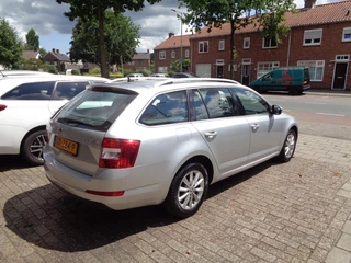 Škoda Octavia Škoda Octavia 1.2 TSI GRT AMB BNS - afbeelding nr 12